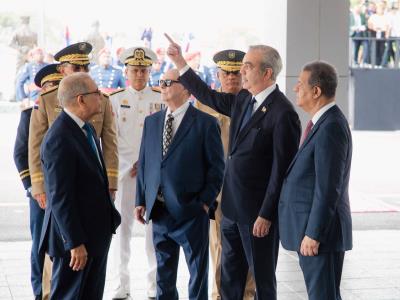 Abinader y expresidentes crearán comisiones por crisis Haití en el CES
