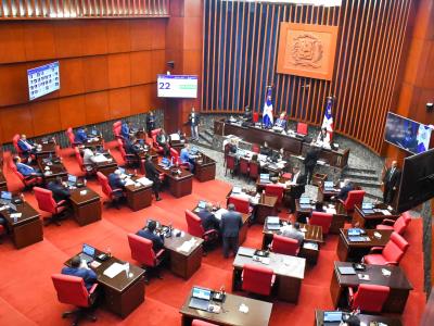 Senado modifica ley de hidrocarburos para explorar petróleo en RD