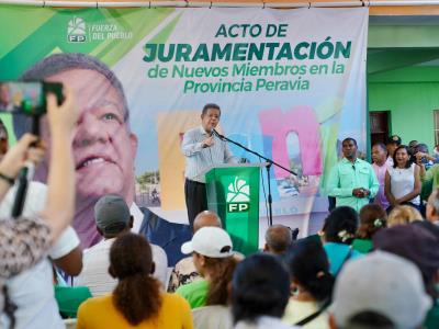 Leonel Fernández critica el costo circunvalación de Baní
